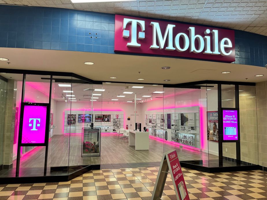 Exterior photo of T-Mobile Store at Francis Scott Key Mall, Frederick, MD