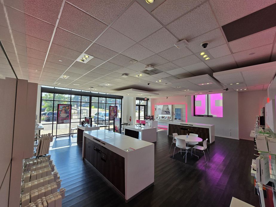 Interior photo of T-Mobile Store at Robert St & Butler Ave, West St. Paul, MN