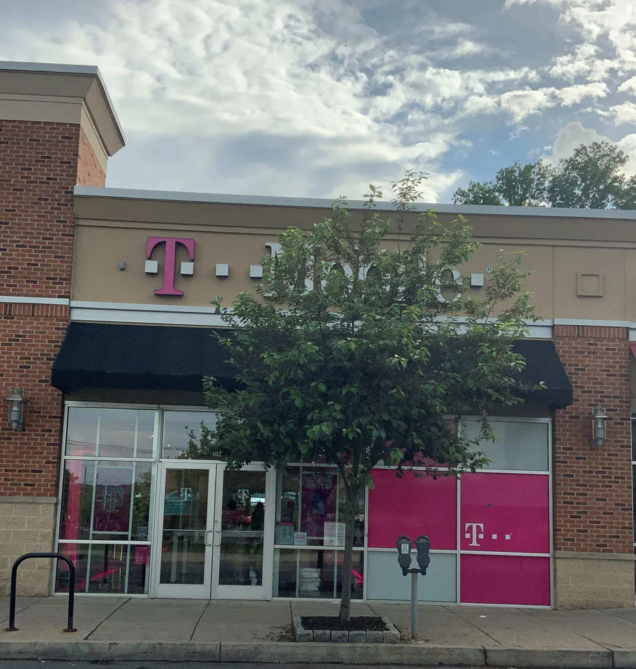 Exterior photo of T-Mobile store at Ridge Ave & Lyceum Ave, Philadelphia, PA
