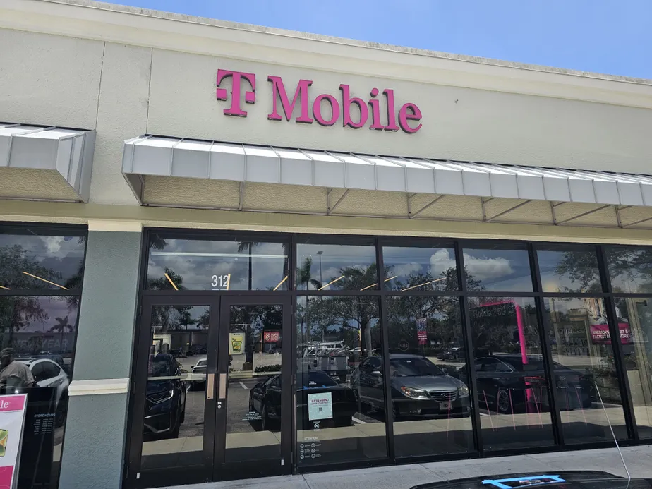 Exterior photo of T-Mobile Store at Santa Barbara Blvd & SW 2nd Av, Cape Coral, FL