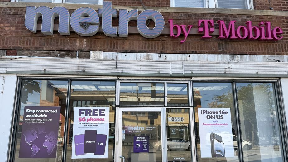 Metro by T-Mobile 10550 S Ewing Ave - 10550 S Ewing Ave 