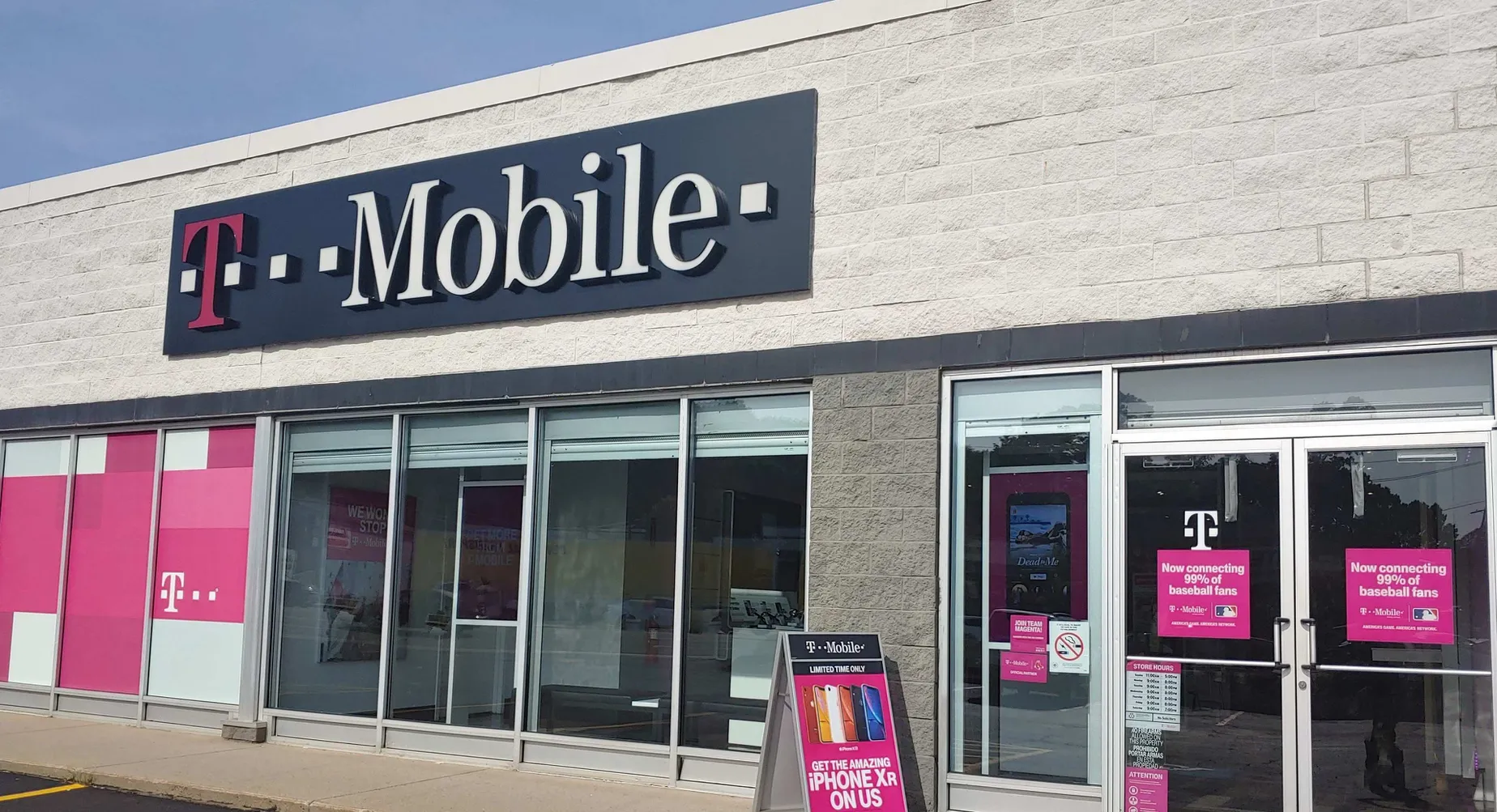 T-Mobile Bald Hill Road &amp; Tollgate | Warwick, RI