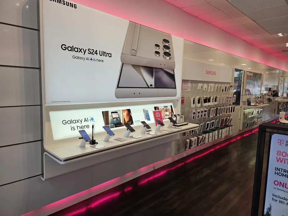  Interior photo of T-Mobile Store at El Camino Real & Whipple, Redwood City, CA 