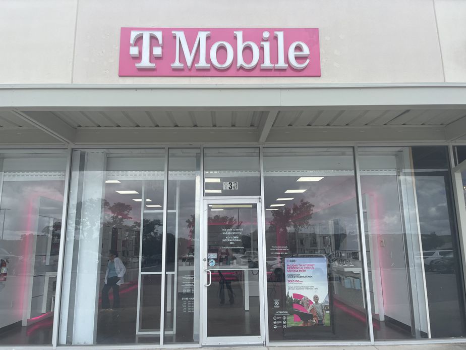 Exterior photo of T-Mobile Store at Spring Branch, TX, Spring Branch, TX