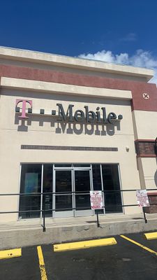 T-Mobile Authorized Retailer
