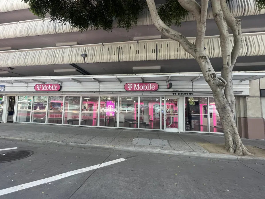 Exterior photo of T-Mobile Store at Gellert Blvd & Serramonte Blvd, Daly City, CA