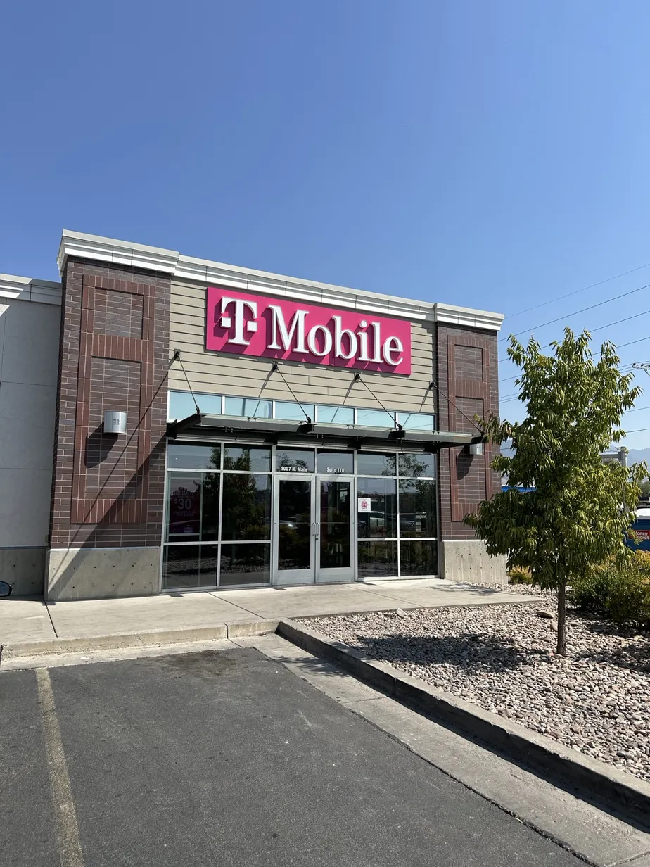  Exterior photo of T-Mobile Store at North Logan, Logan, UT 