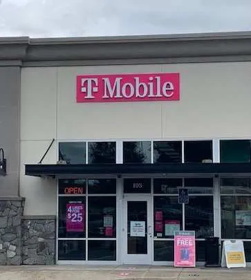  Exterior photo of T-Mobile store at Green Acres Rd & N Delta Hwy, Eugene, OR 