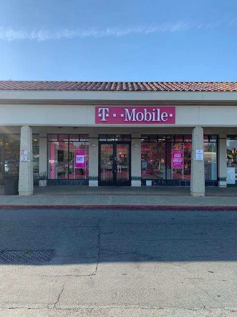 Exterior photo of T-Mobile store at Almaden & Blossom Hill, San Jose, CA