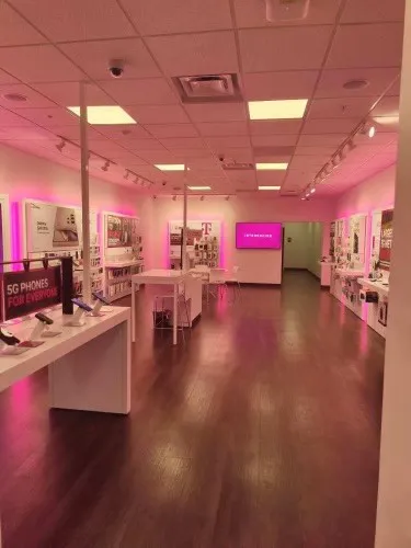  Interior photo of T-Mobile Store at Weaver Blvd & I-26, Weaverville, NC 