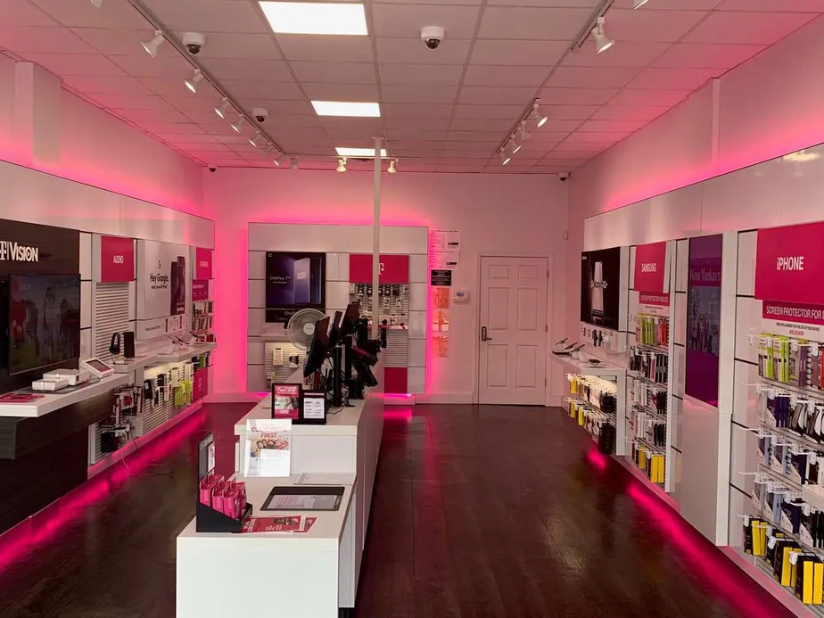 Interior photo of T-Mobile Store at Northern Blvd & 195th St, Flushing, NY