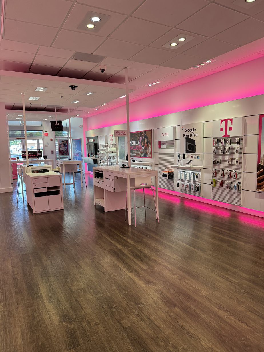 Interior photo of T-Mobile Store at Lower Southampton Village, Feasterville Trevose, PA