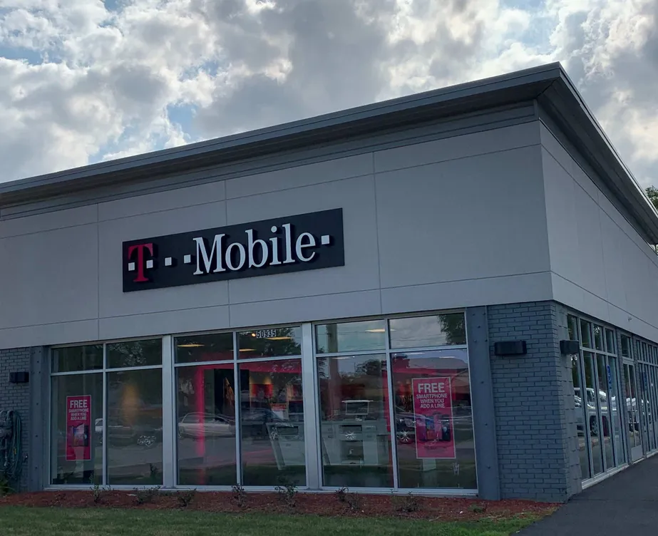 Exterior photo of T-Mobile store at Van Dyke & 23 Mile, Shelby Township, MI