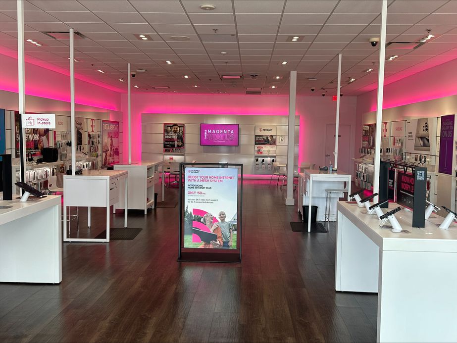 Interior photo of T-Mobile Store at Exeter Commons, Reading, PA