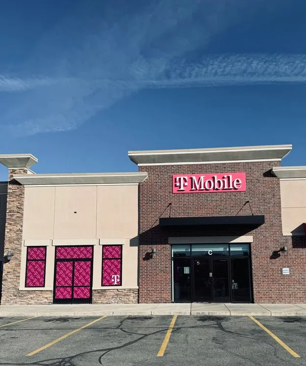  Exterior photo of T-Mobile Store at 5600 W & 3100 S, West Valley City, UT 