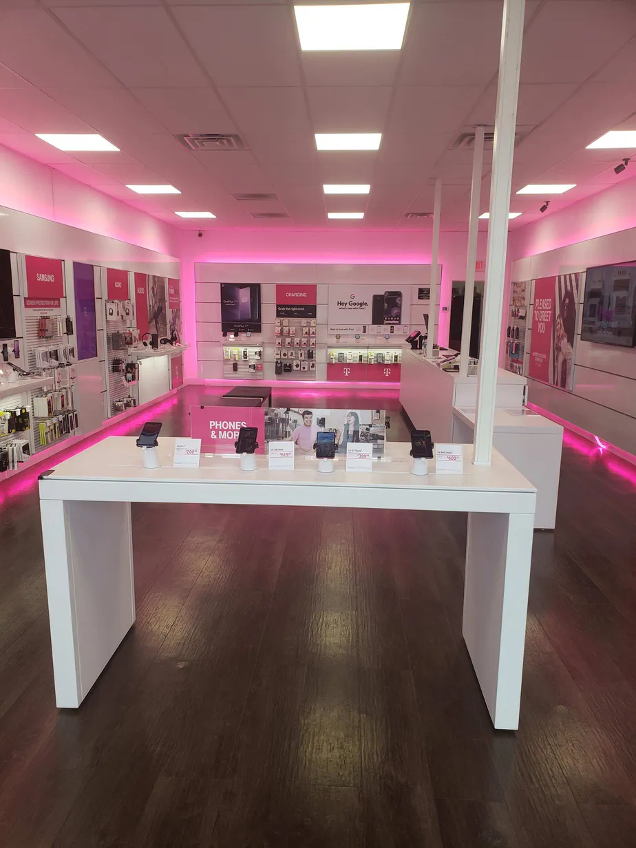 Interior photo of T-Mobile Store at Hwy 41 & Watson Ln, Henderson, KY