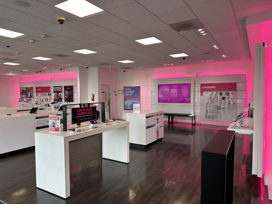 T-Mobile Creekside