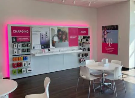 Interior photo of T-Mobile Store at Horizon S Pkwy & Steiner Way, Grovetown, GA