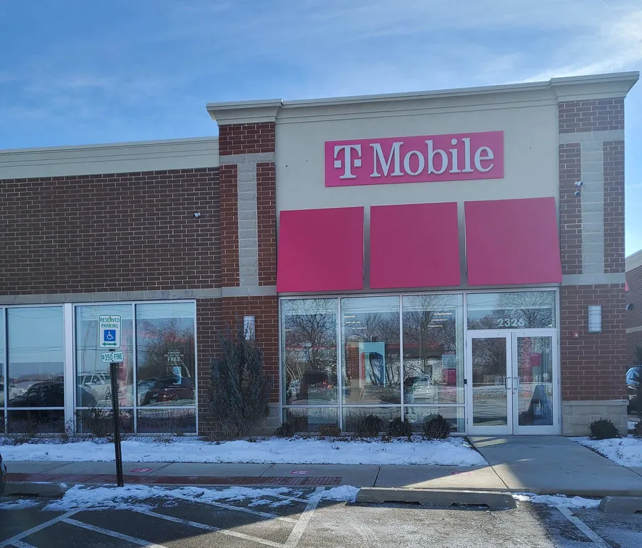 Exterior photo of T-Mobile store at Rt 34 & Douglas Blvd, Oswego, IL