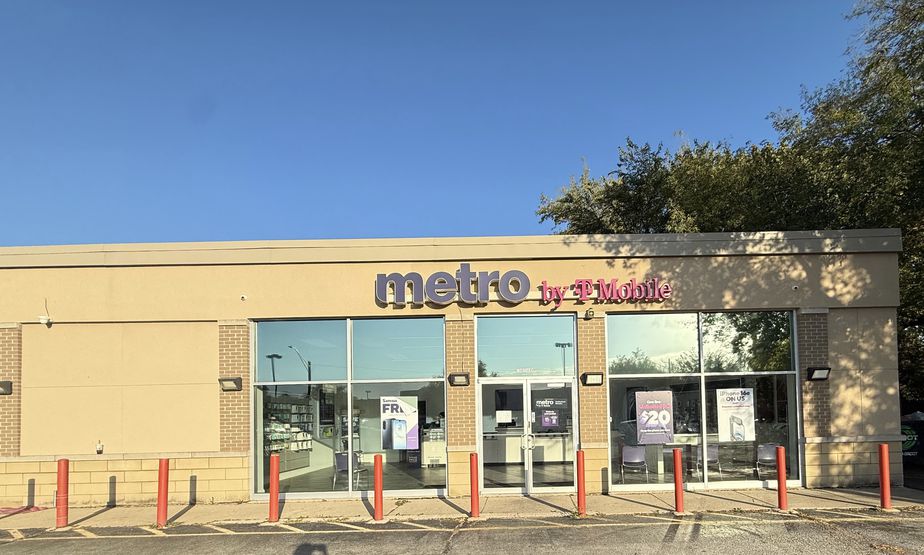 Metro by T-Mobile 1817 Washington St - 1817 Washington St 