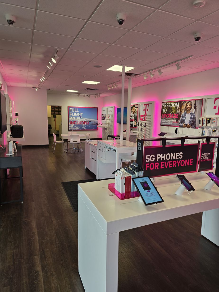 Interior photo of T-Mobile Store at Main St & S 37th St, Richmond, IN