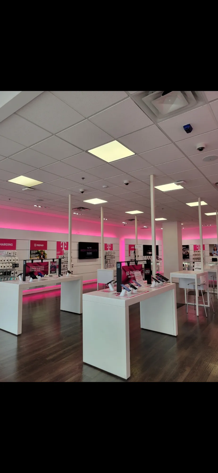  Interior photo of T-Mobile Store at Biscayne Blvd & NE 2nd St, Miami, FL 