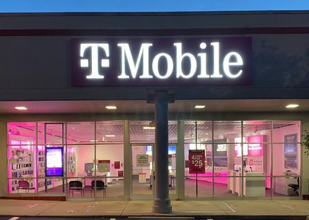 Exterior photo of T-Mobile Store at Holden & Boulevard, Greensboro, NC