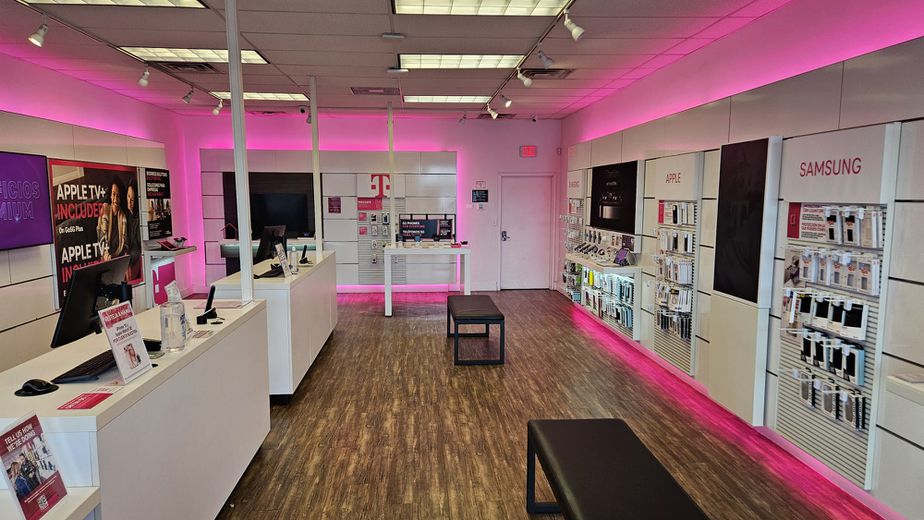 Interior photo of T-Mobile Store at S Wentworth Ave & W Garfield Blvd, Chicago, IL