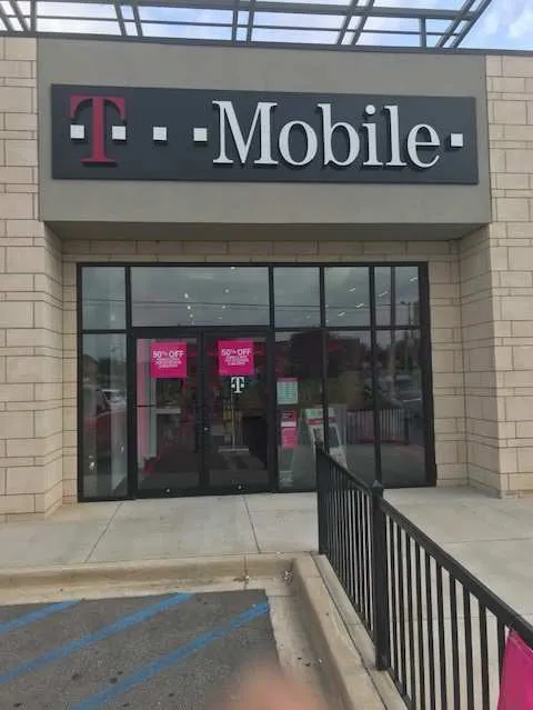 Exterior photo of T-Mobile store at Fieldstown Rd & Mt Olive, Gardendale, AL