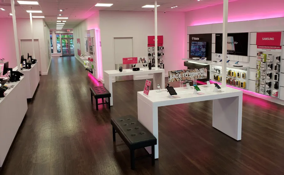  Interior photo of T-Mobile Store at Pottstown Pike & Bartlett Ave, Exton, PA 