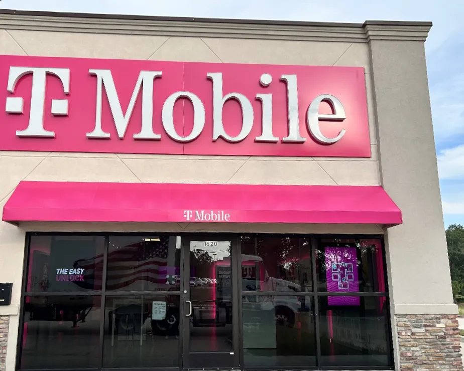 Exterior photo of T-Mobile Store at Mississippi Ave & W Cedar St, Atoka, OK