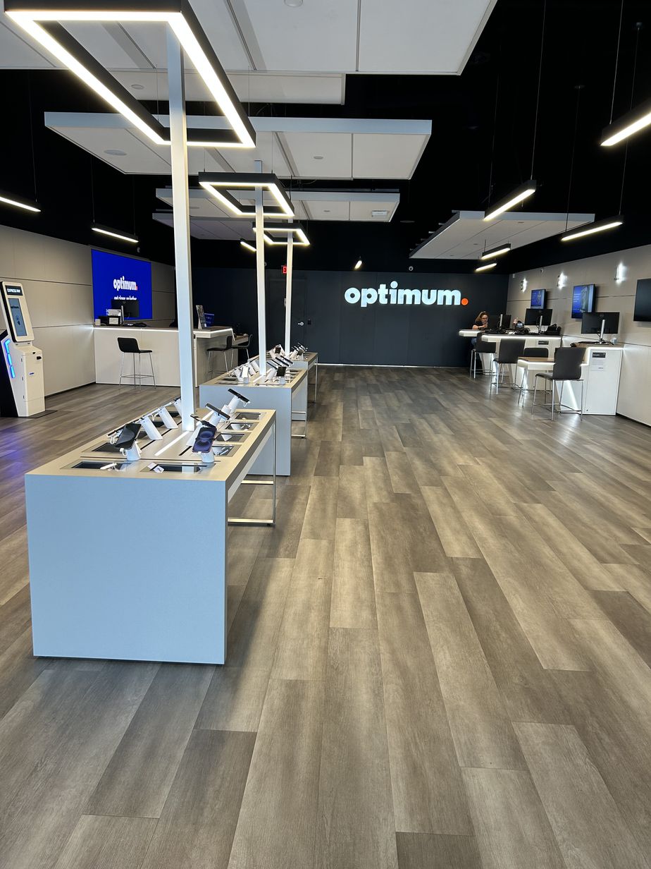  Wall 8612 Inside Store.jpg 