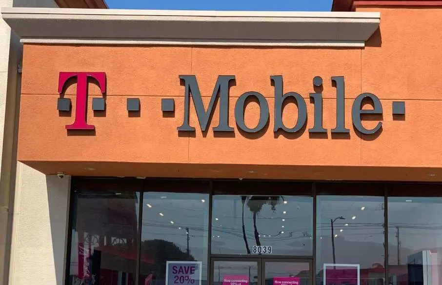 Exterior photo of T-Mobile store at Webb & Stathern, North Hollywood, CA