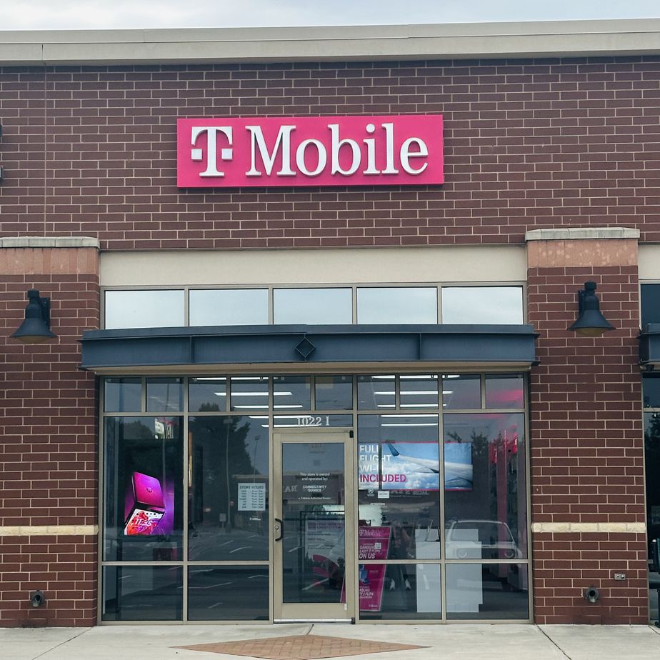 Exterior photo of T-Mobile Store at S Main St & Masten Dr, Kernersville, NC