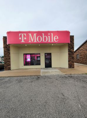 T-Mobile Authorized Retailer