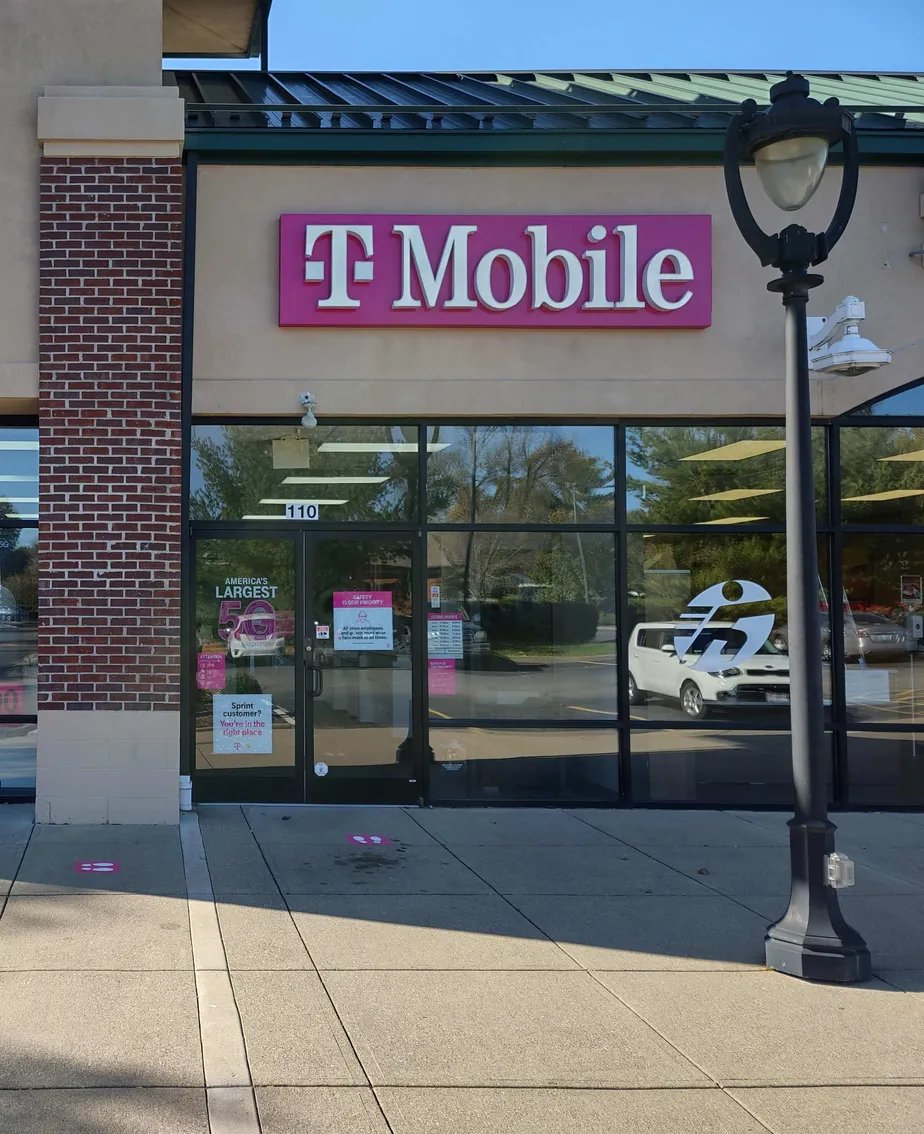 Exterior photo of T-Mobile store at Leestown Rd & Boiling Springs Dr, Lexington, KY