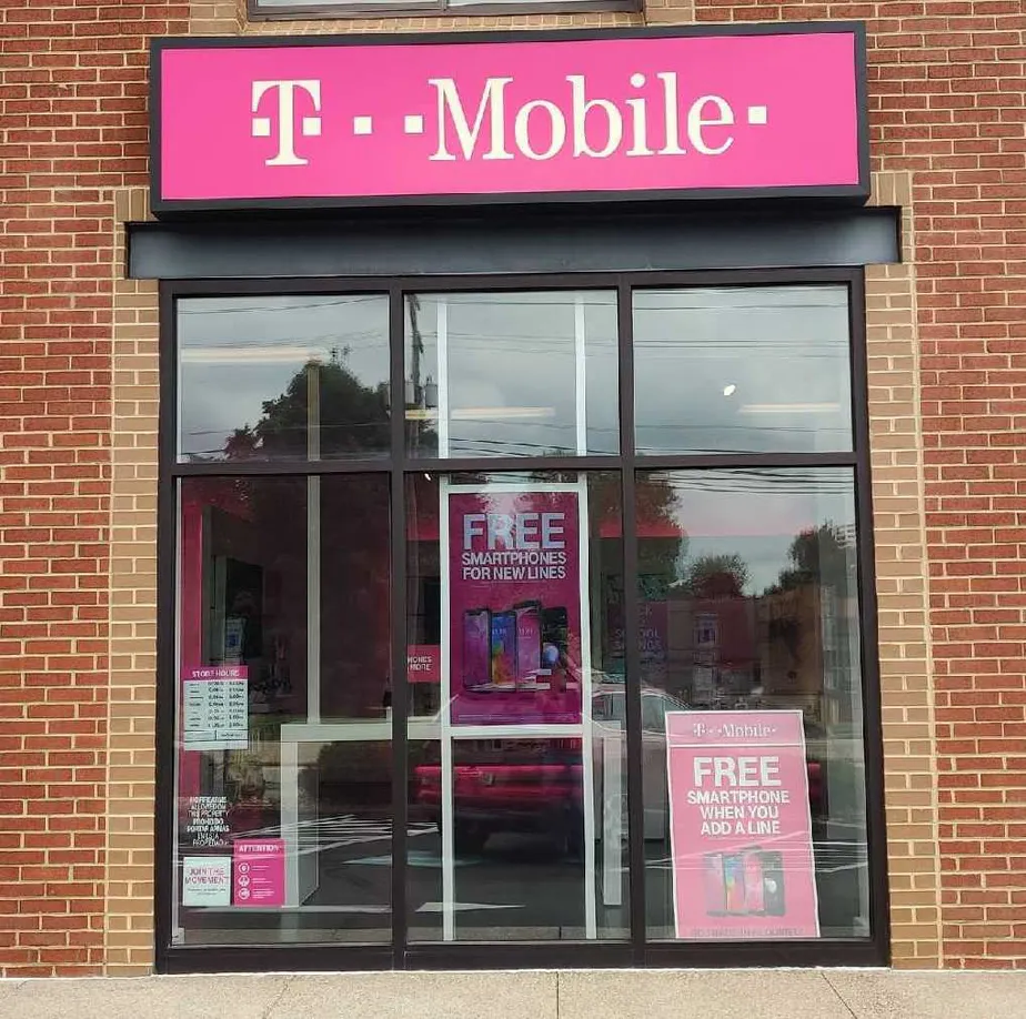  Exterior photo of T-Mobile store at Washington Rd & E Mcmurray Rd, Mcmurray, PA 