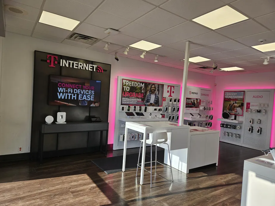  Interior photo of T-Mobile Store at Pioneer Square, Stillwater, OK 