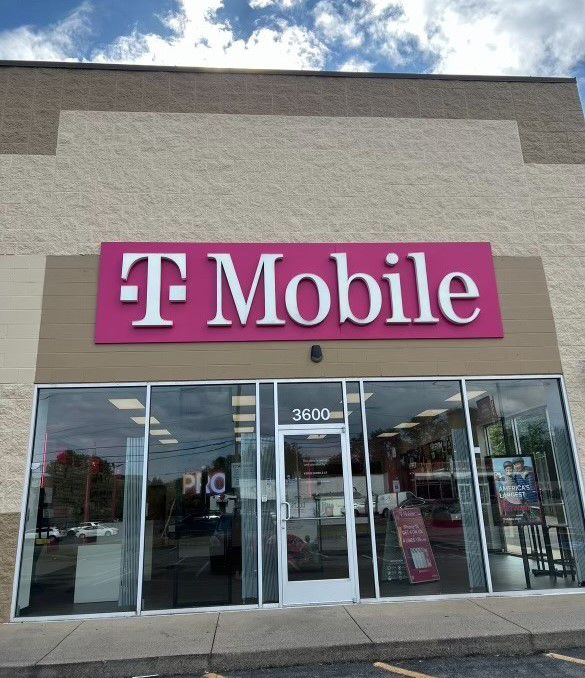 Exterior photo of T-Mobile Store at Gallatin Pike & Mcchesney Ave, Nashville, TN