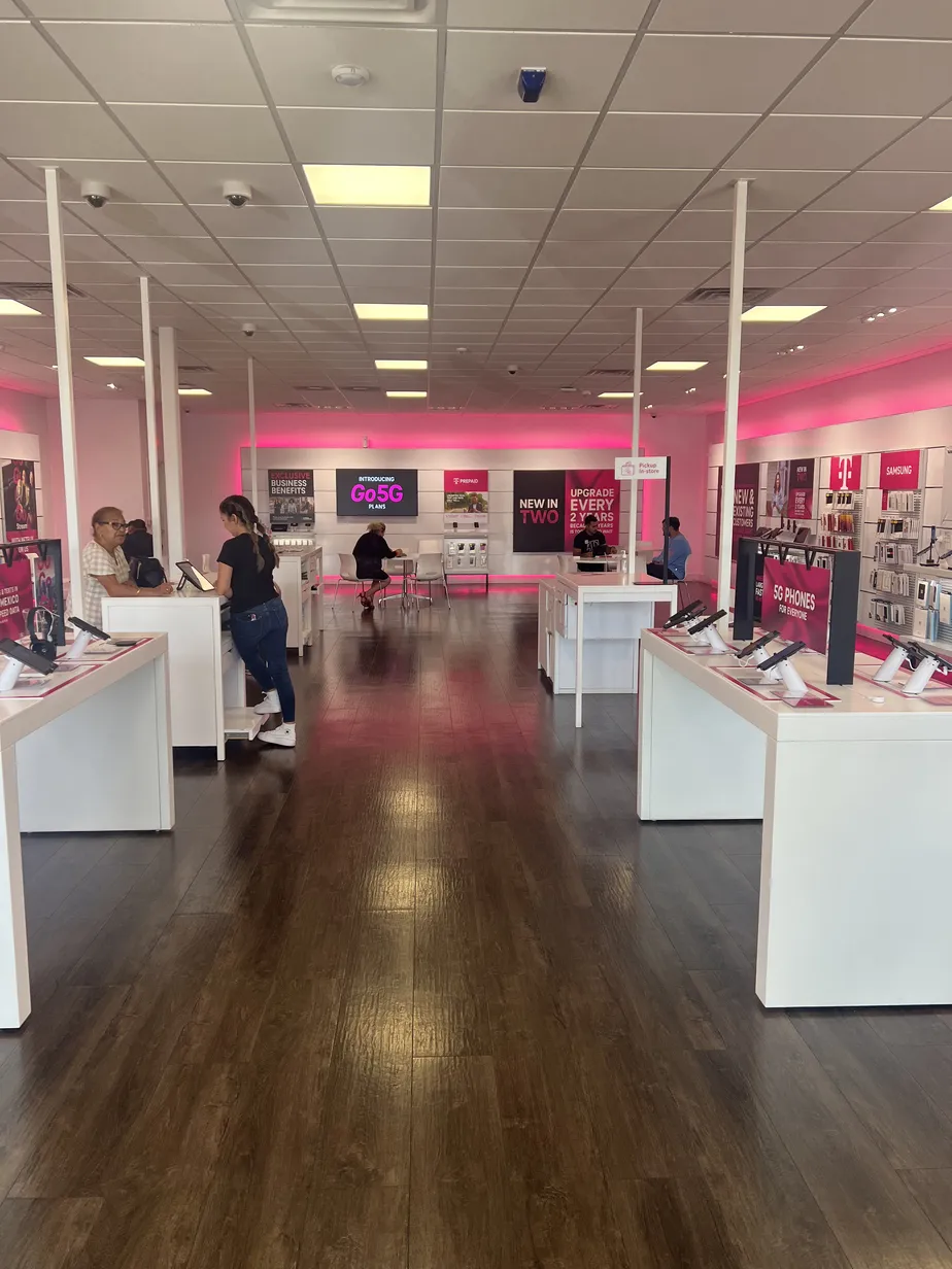 Interior photo of T-Mobile Store at Boca Chica, Brownsville, TX
