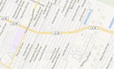map of 1906 E Judge Perez Drive Chalmette, LA 70043