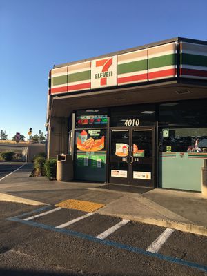 Image gallery for 7-Eleven