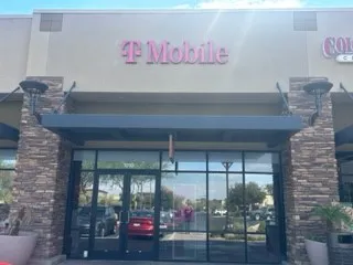Exterior photo of T-Mobile Store at Lake Pleasant & Happy Valley, Peoria, AZ