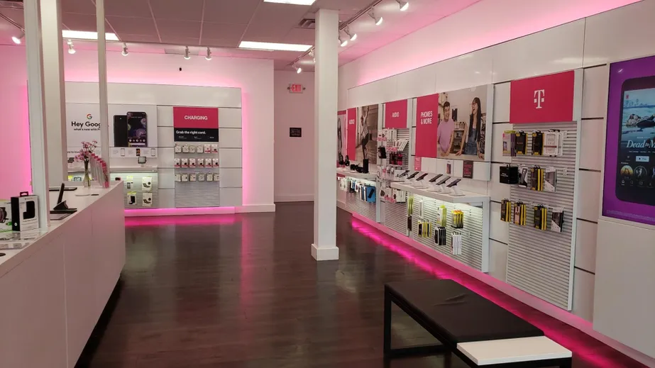  Interior photo of T-Mobile Store at Broadway & 10th, Alexandria, MN 