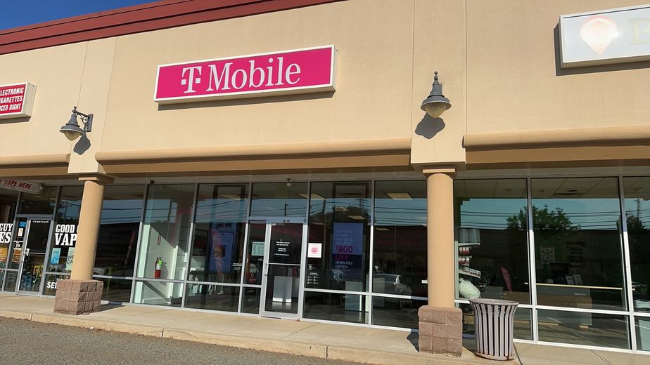 Exterior photo of T-Mobile Store at Rt 46 & W Stiger St, Hackettstown, NJ