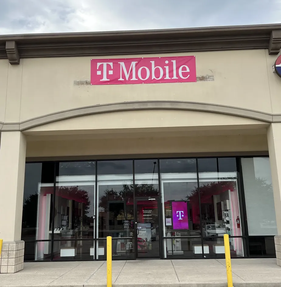  Exterior photo of T-Mobile Store at Wallisville Rd & Beltway, Houston, TX 