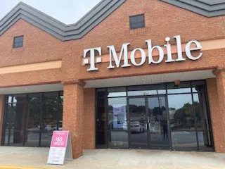  Exterior photo of T-Mobile Store at Stockbridge Village, Stockbridge, GA 
