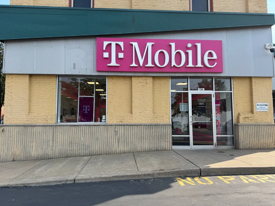  Exterior photo of T-Mobile Store at Wharton St & S 21st St, Pittsburgh, PA 