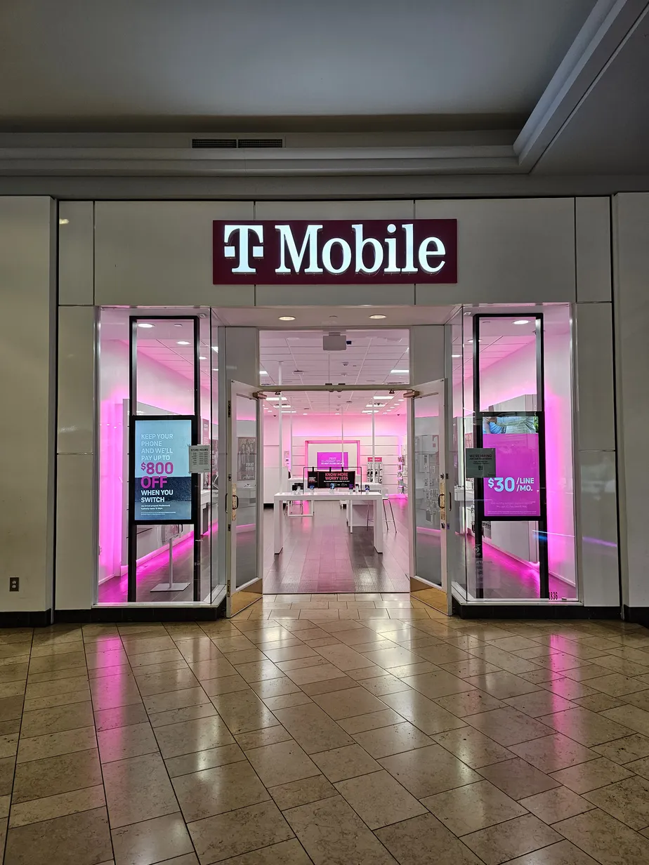  Exterior photo of T-Mobile Store at Coastland Center, Naples, FL 