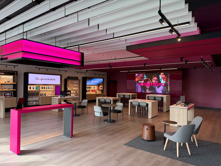  Interior photo of T-Mobile Store at NW 57th Ave & NW 176th St, Hialeah, FL 
